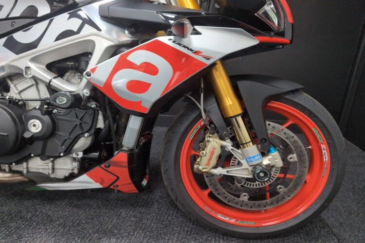 APRILIA TUONO 1100 V4