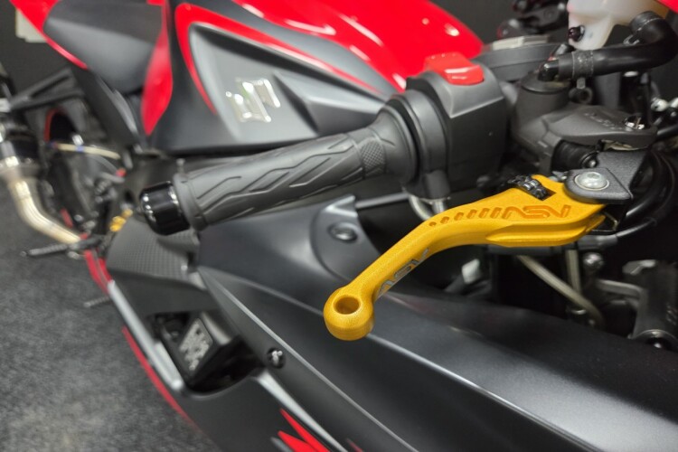 SUZUKI GSX-R600