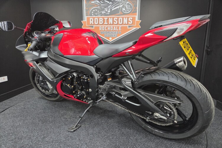 SUZUKI GSX-R600