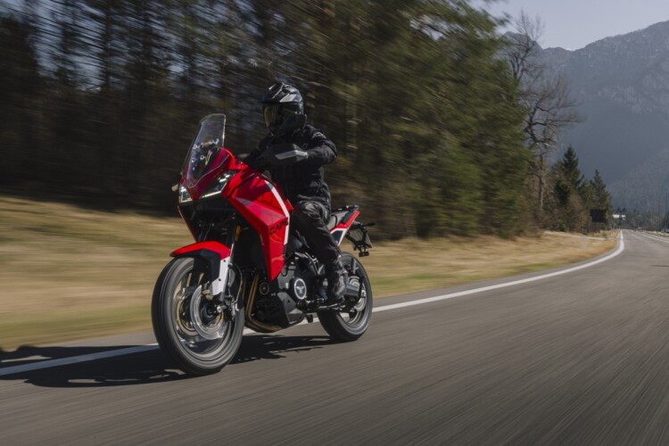 MOTO MORINI X-CAPE 700