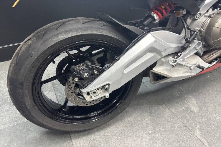 APRILIA RS 660