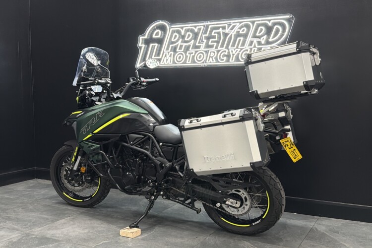 BENELLI TRK 702 X
