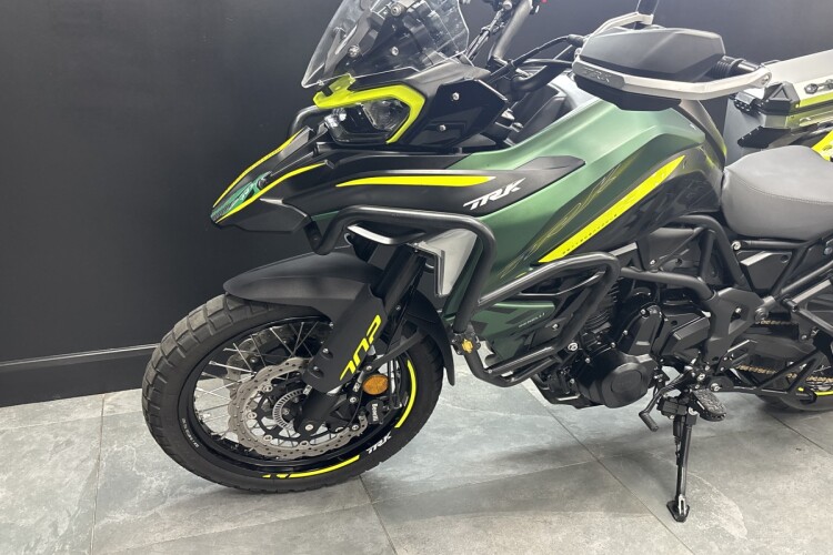 BENELLI TRK 702 X