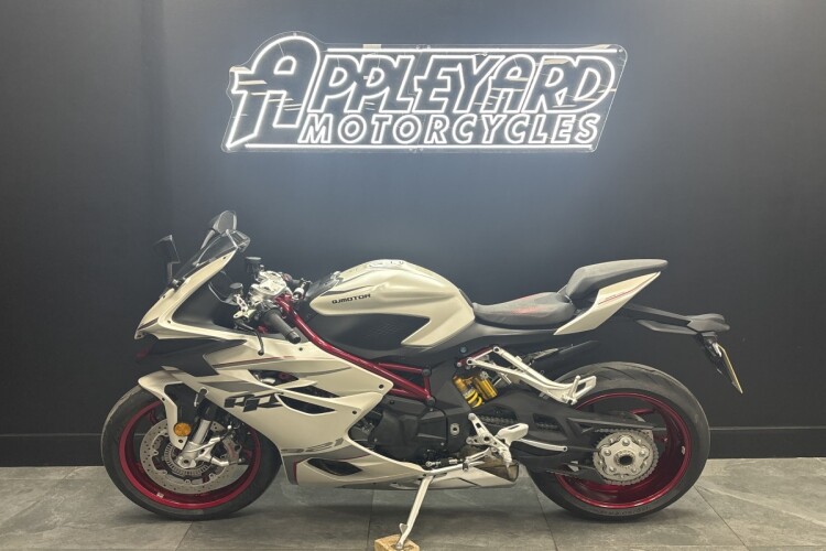 QJMOTOR SRK 921 RR