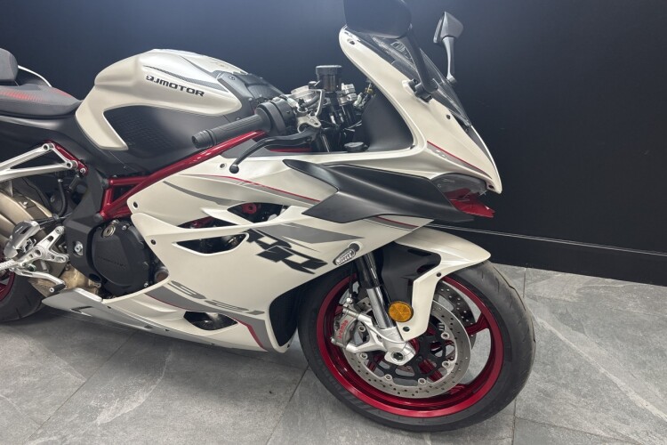 QJMOTOR SRK 921 RR