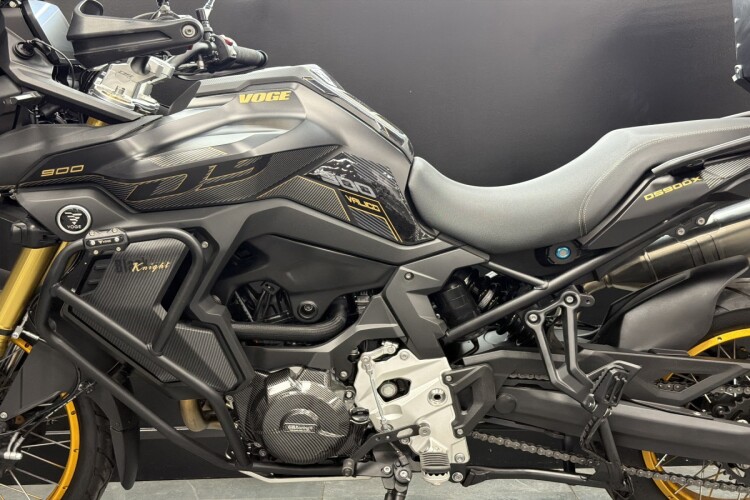 VOGE DS 900 X