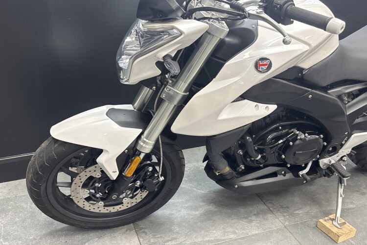 VOGE R625