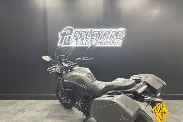 YAMAHA TRACER 700