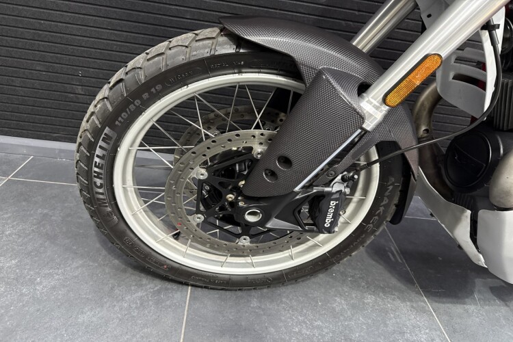 MOTO GUZZI V85