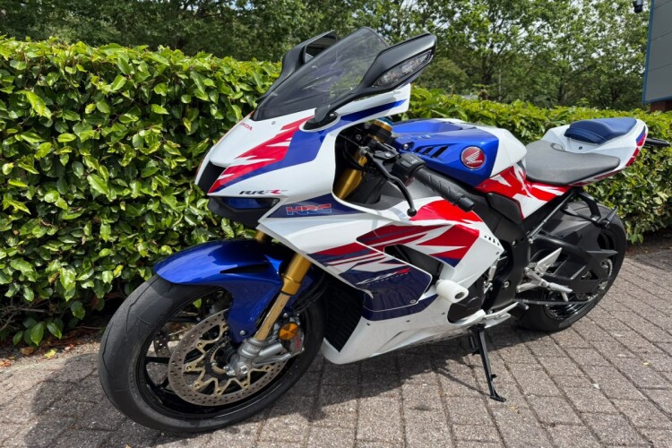 2022 HONDA CBR1000RR FIREBLADE SP, White - photo 5