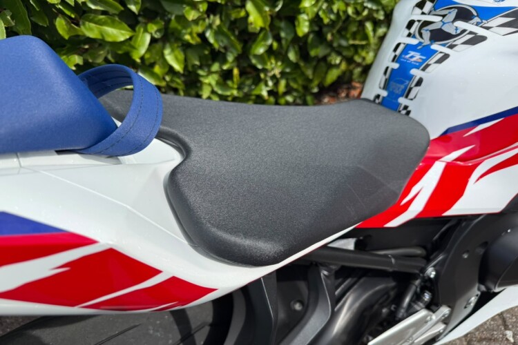 2022 HONDA CBR1000RR FIREBLADE SP, White - photo 15