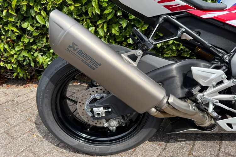 2022 HONDA CBR1000RR FIREBLADE SP, White - photo 17