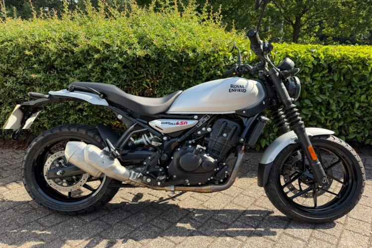 2026 ROYAL ENFIELD GUERRILLA 450, Silver - photo 5