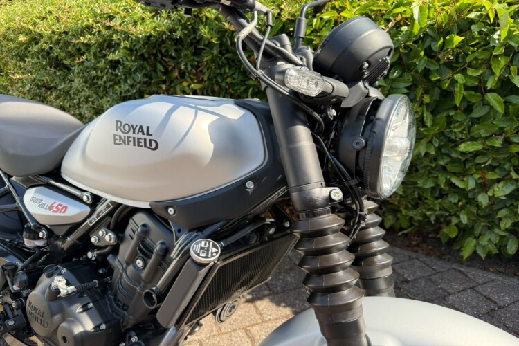 2026 ROYAL ENFIELD GUERRILLA 450, Silver - photo 10