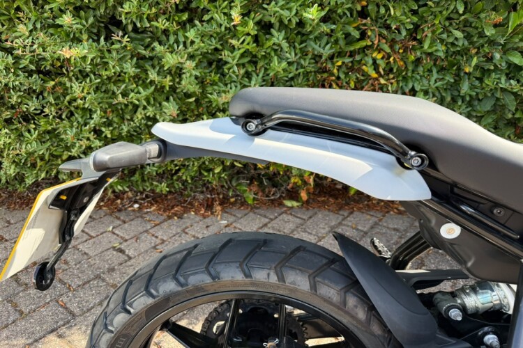 2026 ROYAL ENFIELD GUERRILLA 450, Silver - photo 14
