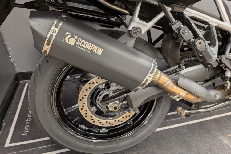 2024 SUZUKI V-STROM 800, Green - photo 10