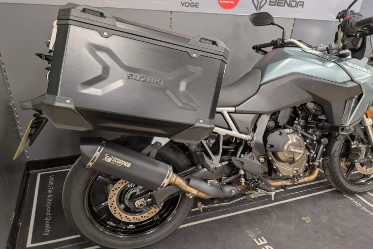 2024 SUZUKI V-STROM 800, Green - photo 11