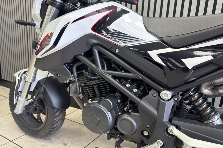BENELLI TNT