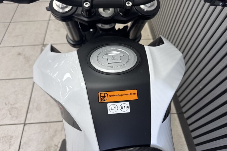 BENELLI TNT