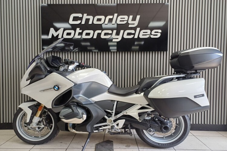 2023 BMW R 1250 RT, White - photo 2