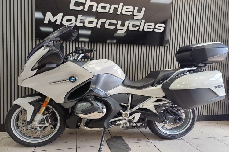 2023 BMW R 1250 RT, White - photo 3