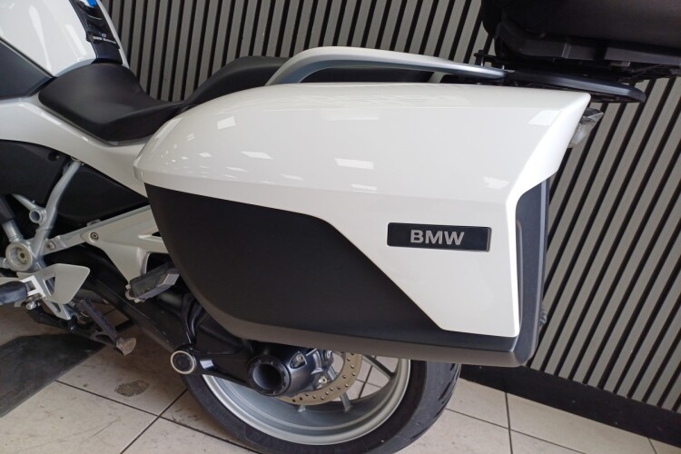 2023 BMW R 1250 RT, White - photo 9