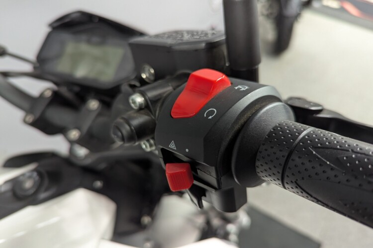 KEEWAY RKF 125