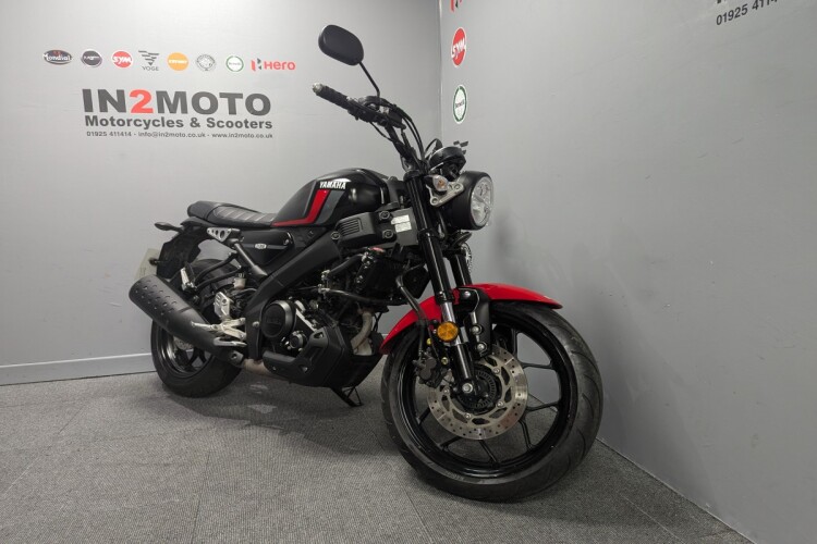 YAMAHA XSR125