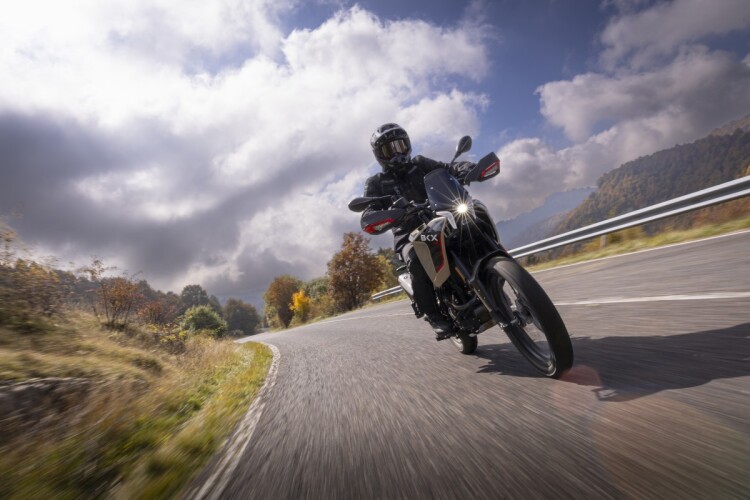 BENELLI BKX 125