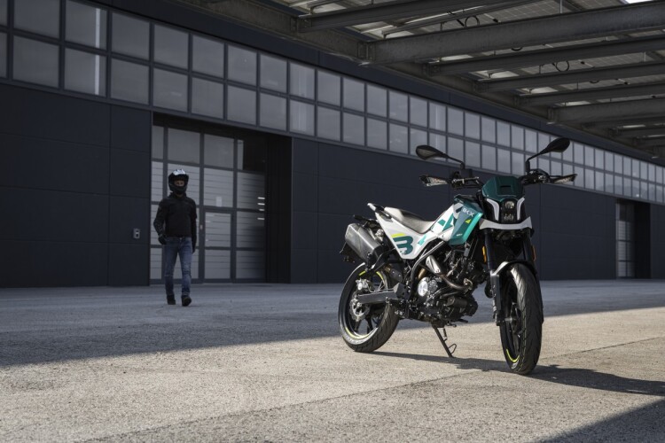 BENELLI BKX 125 S
