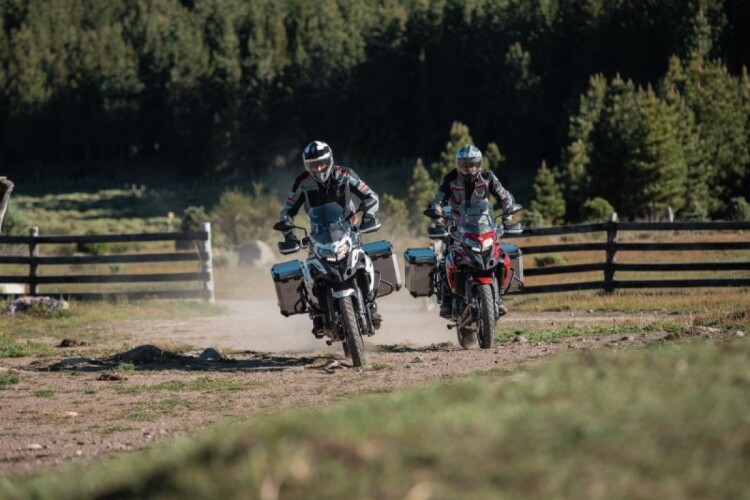 BENELLI TRK 502 X