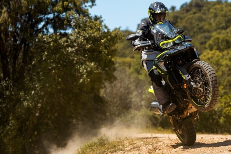 BENELLI TRK 702 X