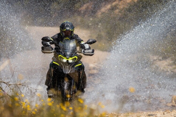 BENELLI TRK 702 X