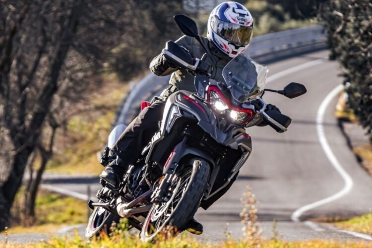 BENELLI TRK 702 X