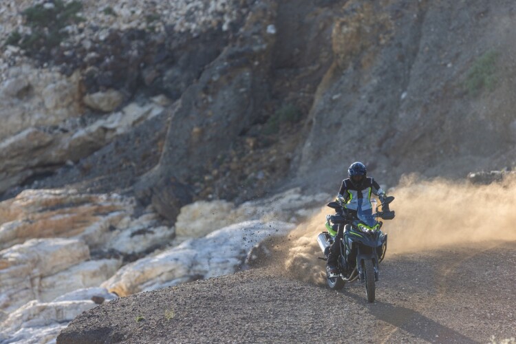 BENELLI TRK 702 X