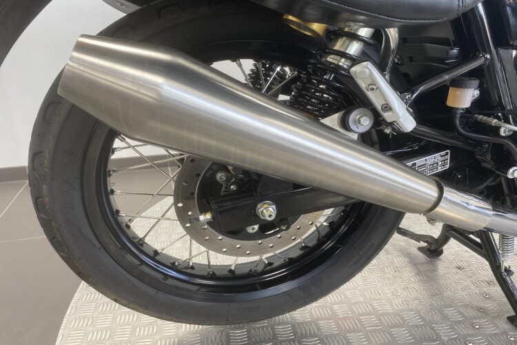2024 ROYAL ENFIELD INTERCEPTOR, Silver And Red - photo 3