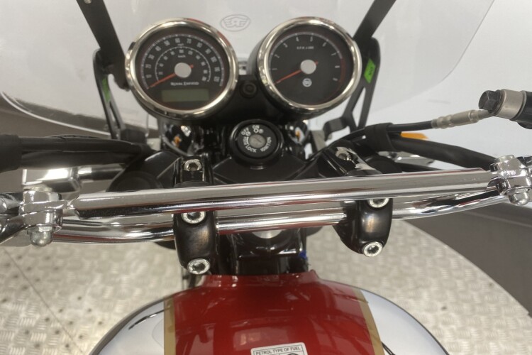 2024 ROYAL ENFIELD INTERCEPTOR, Silver And Red - photo 16