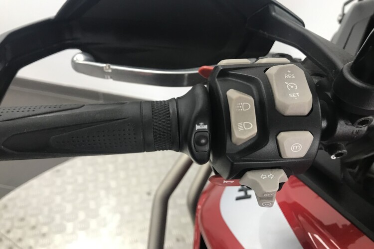 TRIUMPH TIGER