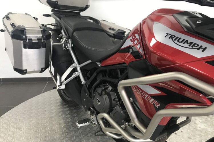 TRIUMPH TIGER