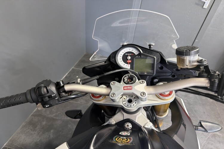 APRILIA TUONO 1000 V4