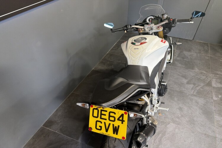 APRILIA TUONO 1000 V4
