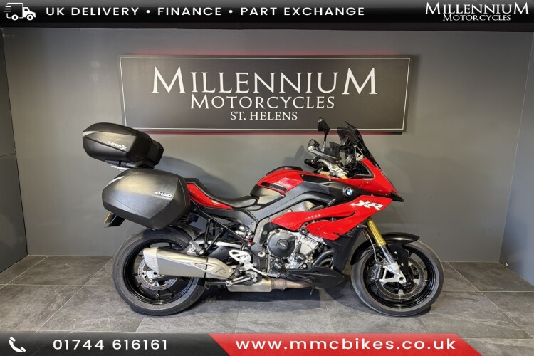2015 BMW S 1000 XR, Red