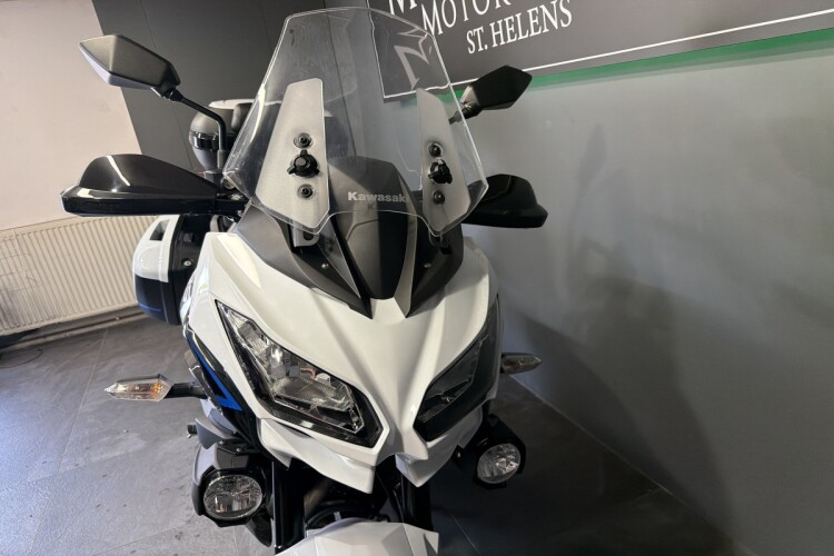 2022 KAWASAKI VERSYS 650, White - photo 10