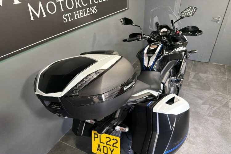 2022 KAWASAKI VERSYS 650, White - photo 11