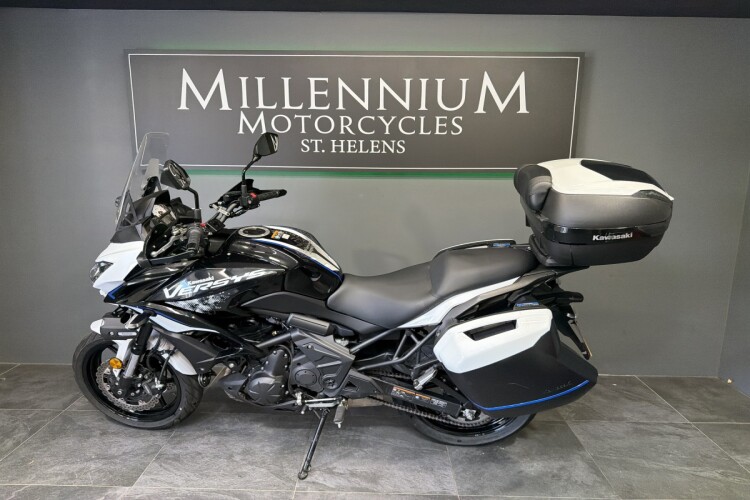 2022 KAWASAKI VERSYS 650, White - photo 12