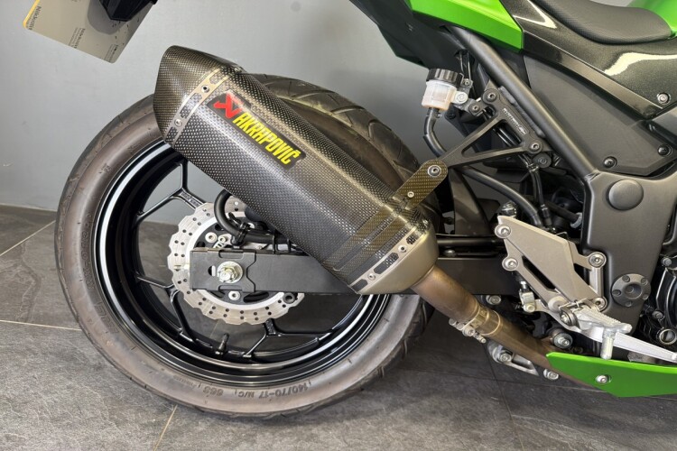 KAWASAKI Z300