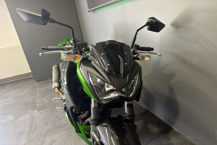 KAWASAKI Z300