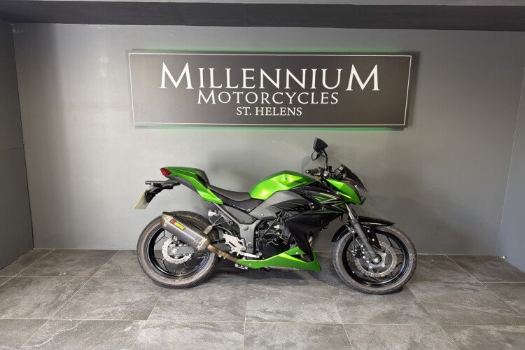 KAWASAKI Z300