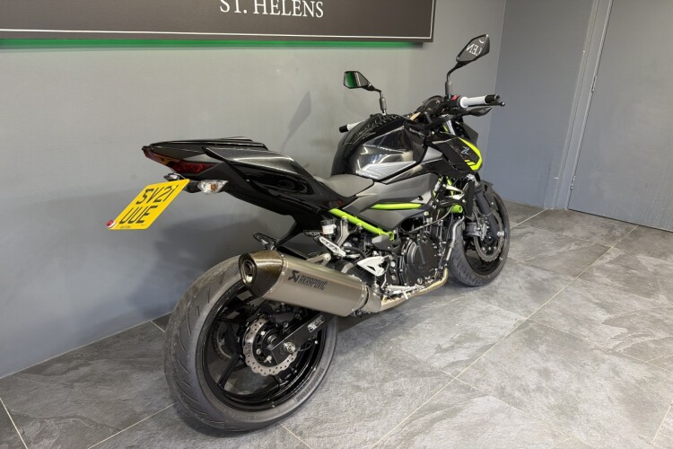 KAWASAKI Z400
