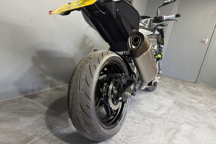 KAWASAKI Z400